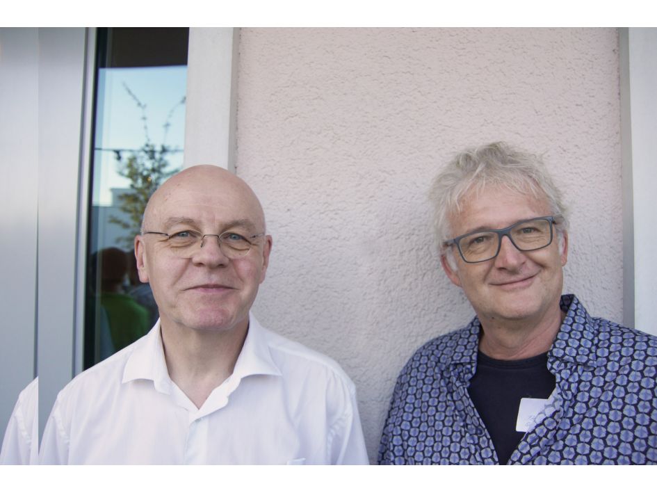 Die am Bau beteiligten Architekten Jürg Hochuli (Hochuli Architekten, Olten) Theo Schnider (SSM Architekten, Solothurn). Foto: Stiftung 3FO (FK). Die am Bau beteiligten Architekten Jürg Hochuli (Hochuli Architekten, Olten) Theo Schnider (SSM Architekten, Solothurn). Foto: Stiftung 3FO (FK).