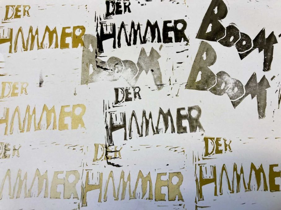 Schnittige Kunst: Linolschnitte sind der Hammer! Foto: Gabriella Affolter Schnittige Kunst: Linolschnitte sind der Hammer! Foto: Gabriella Affolter